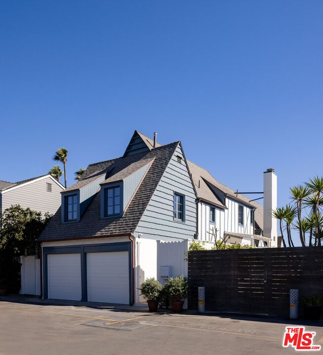 23708 Malibu Colony Rd