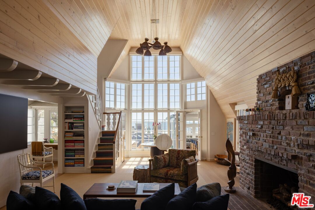 23708 Malibu Colony Rd