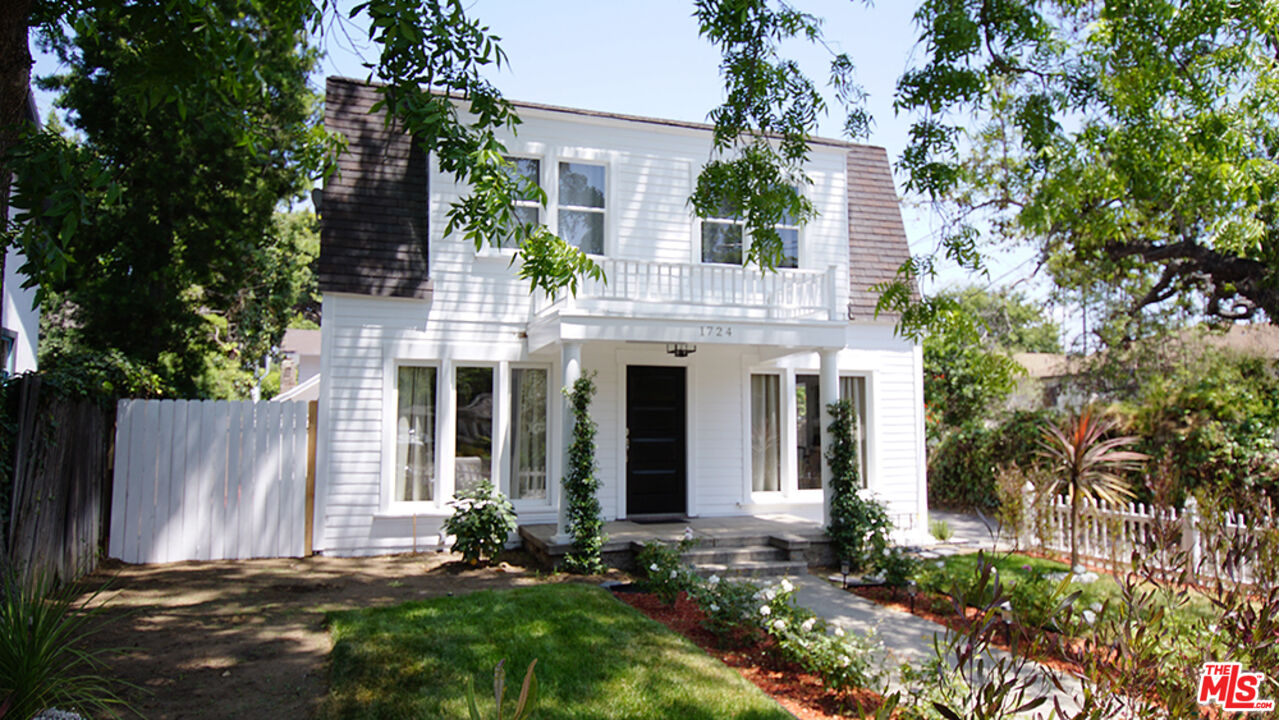 1722 Nichols Canyon Rd