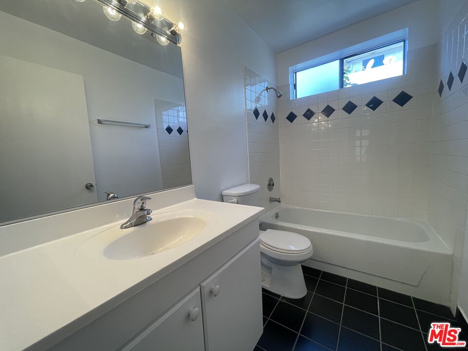 1531 Detroit St Unit: 103