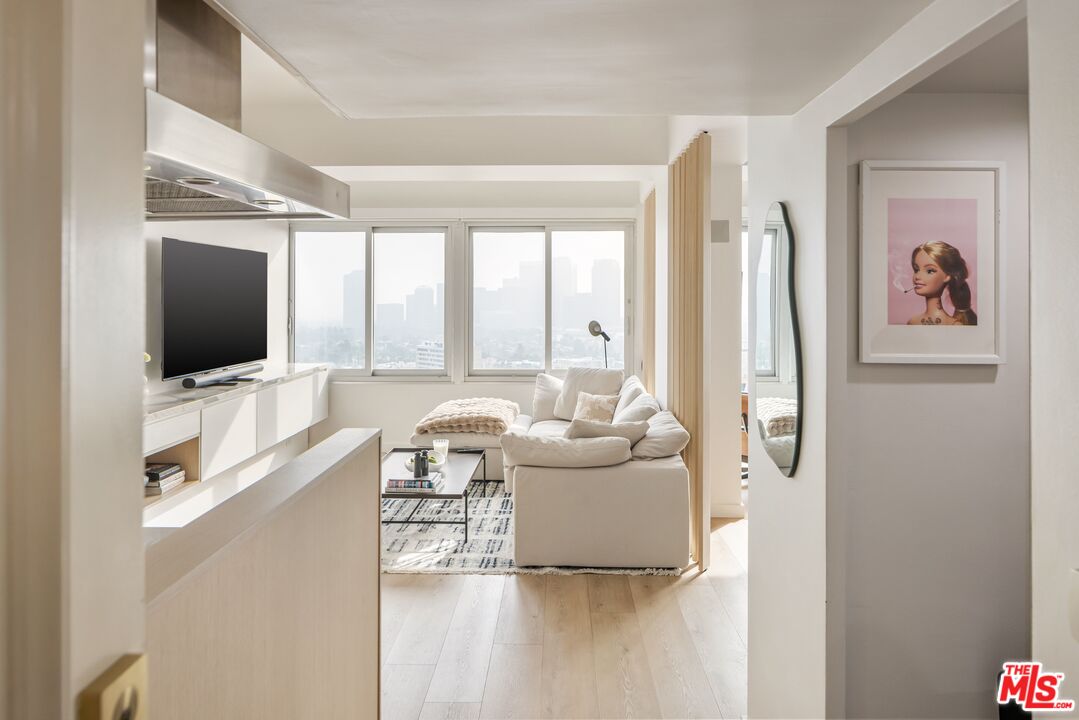 10501 Wilshire Blvd Unit: 2209