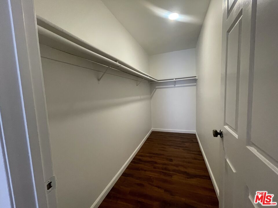 1338 N Sierra Bonita Ave Unit: 102