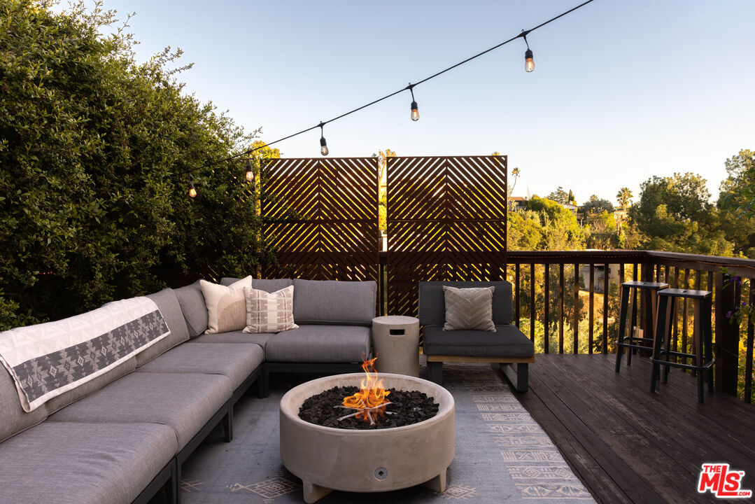 1818 Micheltorena St