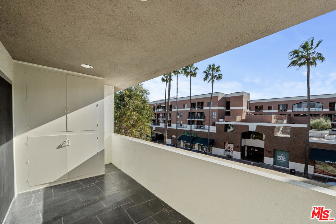 262 N Crescent Dr Unit: 3A