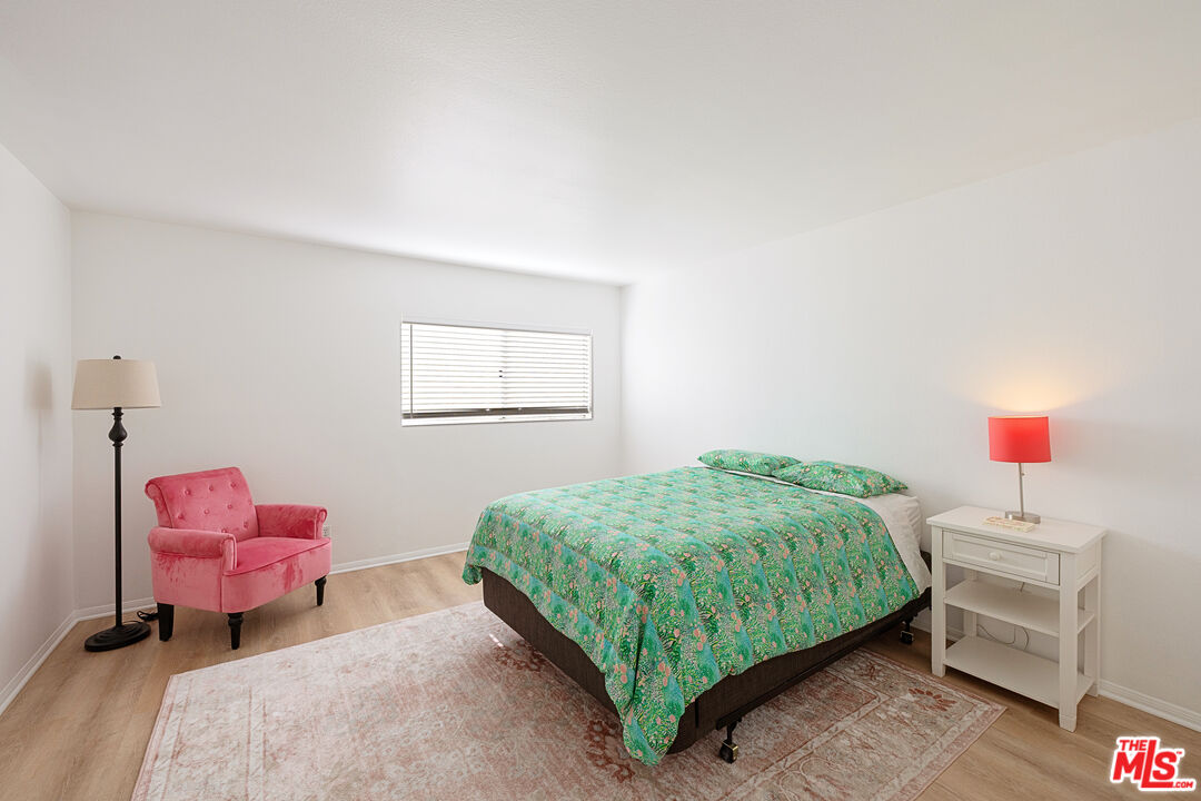 13030 Valleyheart Dr Unit: 122