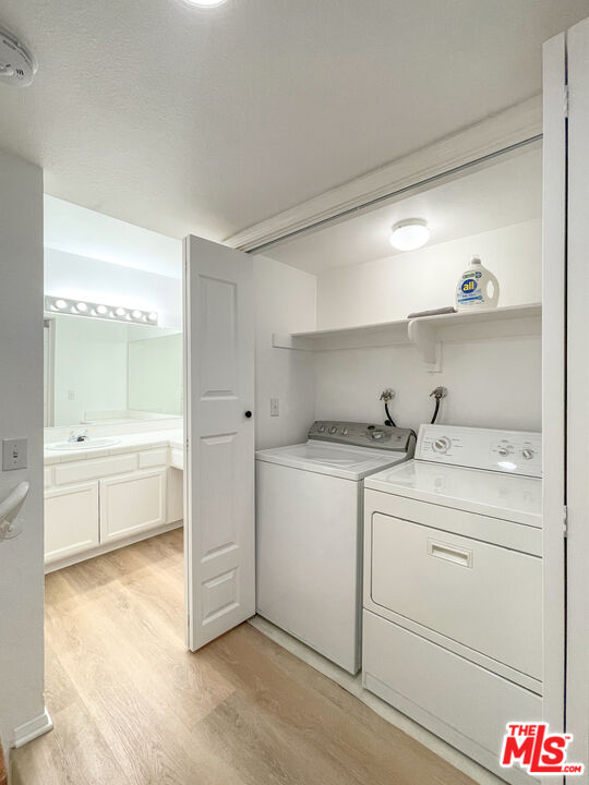 13030 Valleyheart Dr Unit: 122
