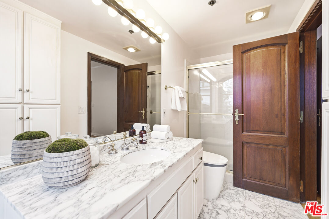 9249 Burton Way Unit: 301