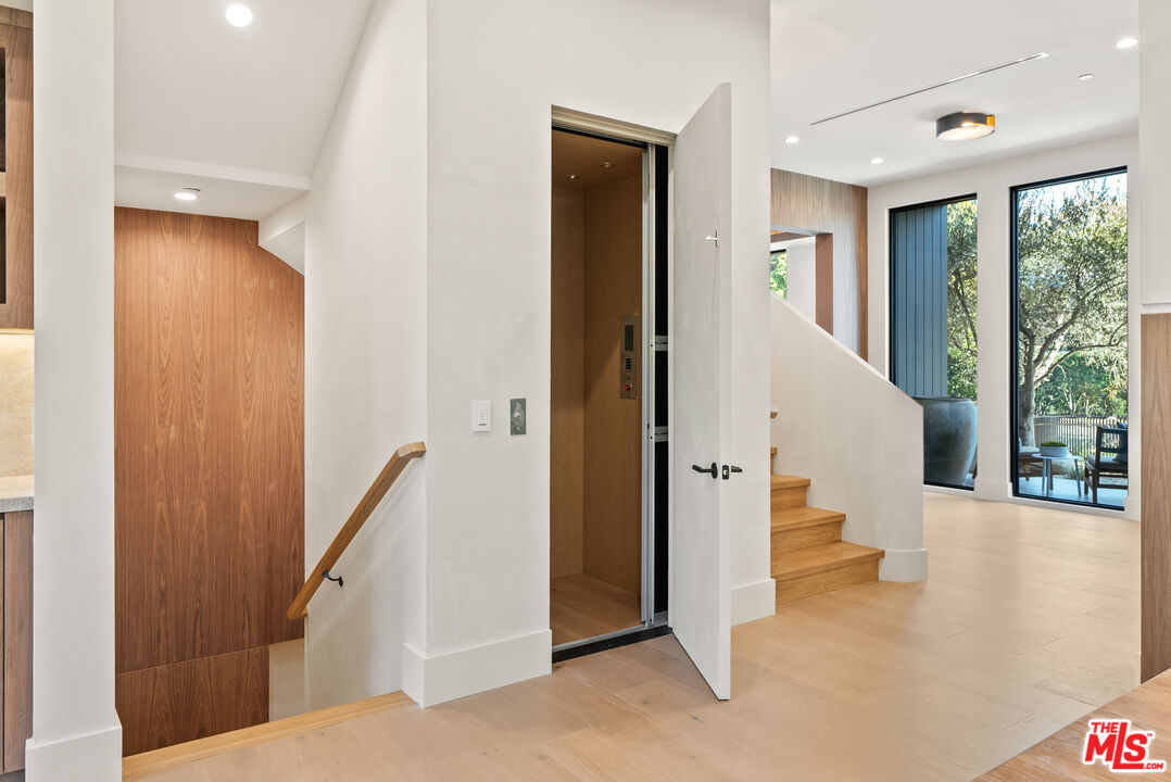 565 Toyopa Dr
