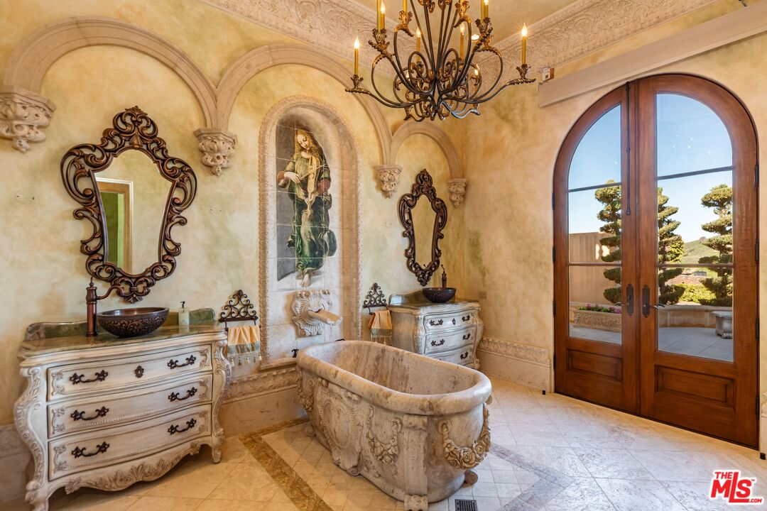 25305 Prado De La Felicidad