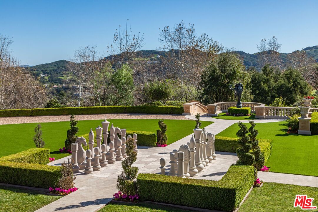 25305 Prado De La Felicidad