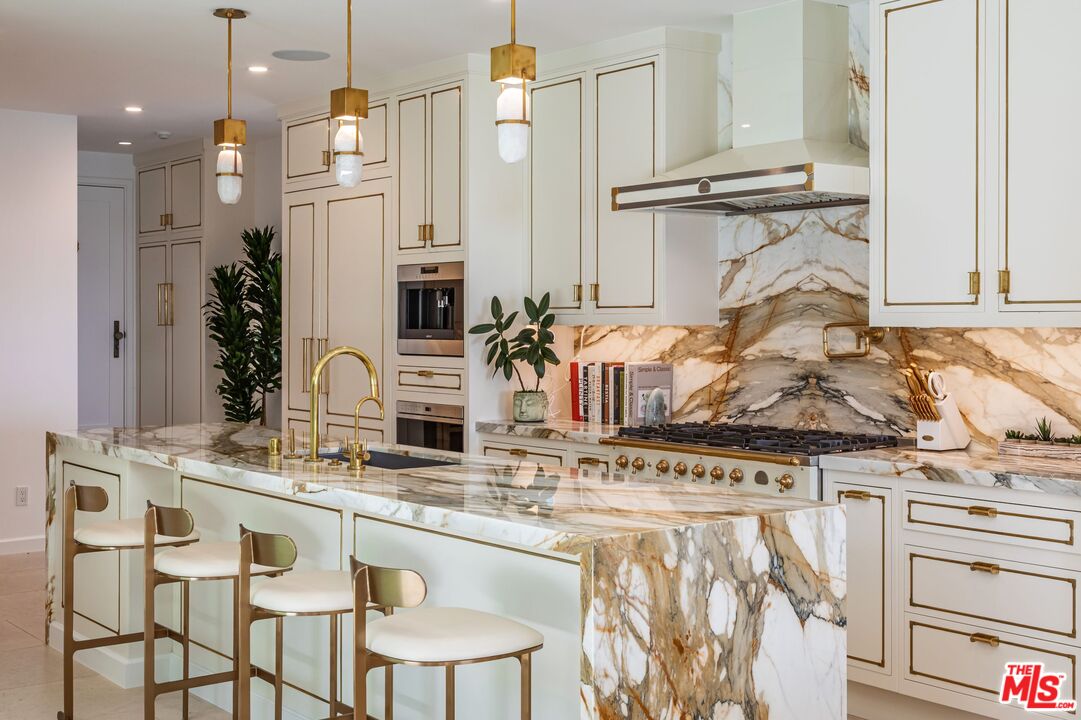 27228 Escondido Beach Rd