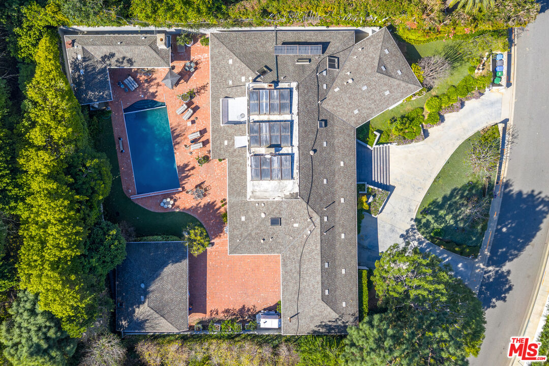 917 Oxford Way