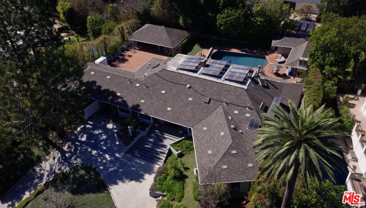 917 Oxford Way