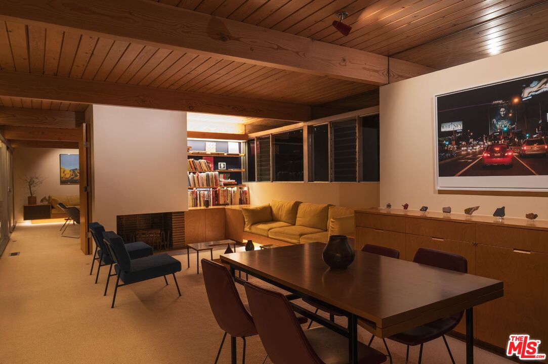 7820 Mulholland Dr
