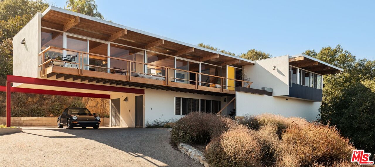 7820 Mulholland Dr