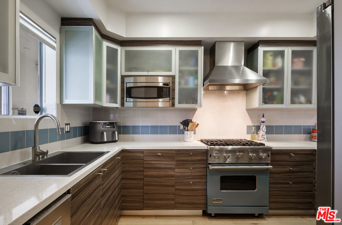 108 S Croft Ave Unit: 103