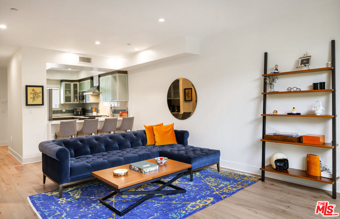 108 S Croft Ave Unit: 103