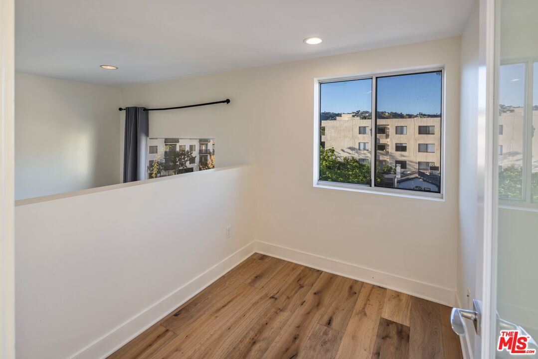 108 S Croft Ave Unit: 103