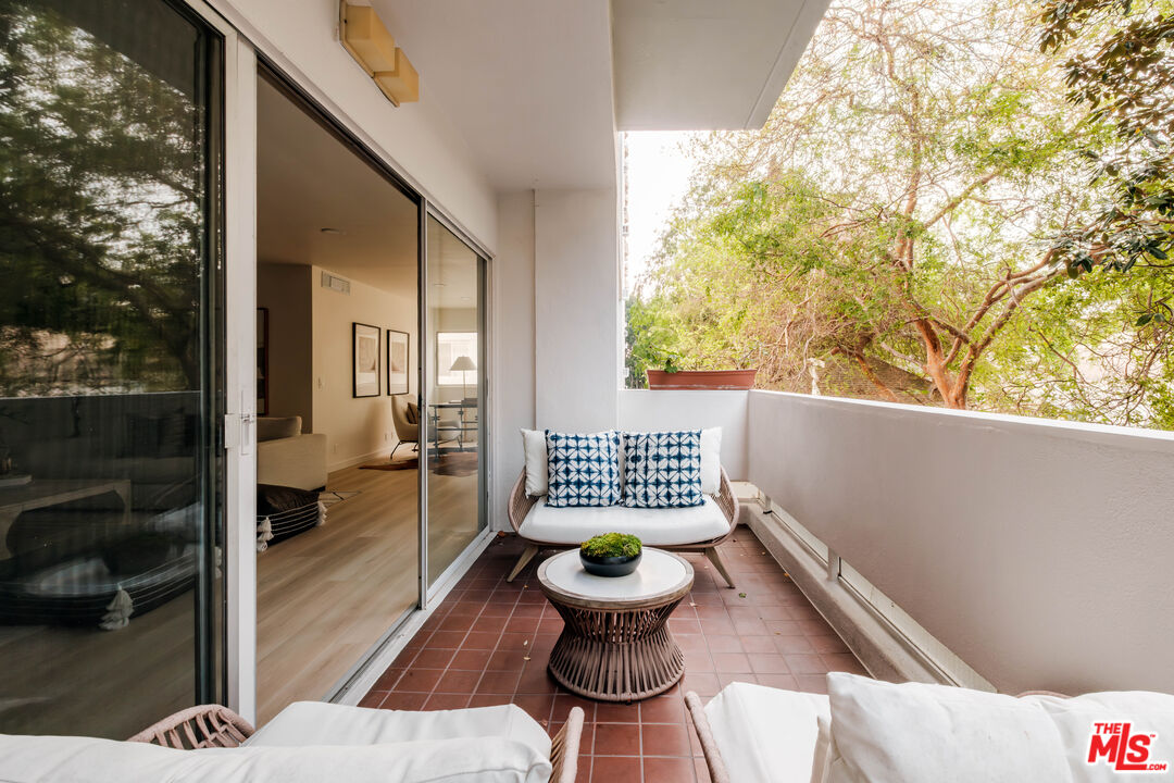 10701 Wilshire Blvd Unit: 306