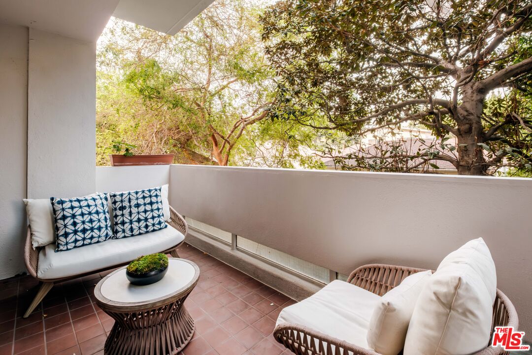 10701 Wilshire Blvd Unit: 306