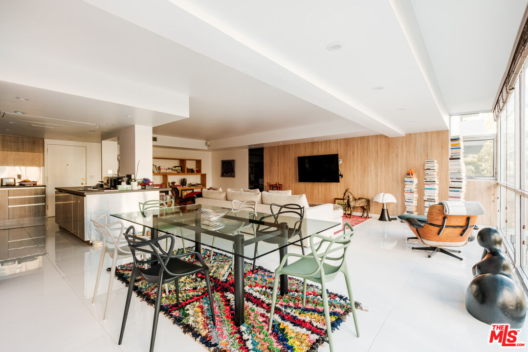 10450 Wilshire Blvd Unit: 2G