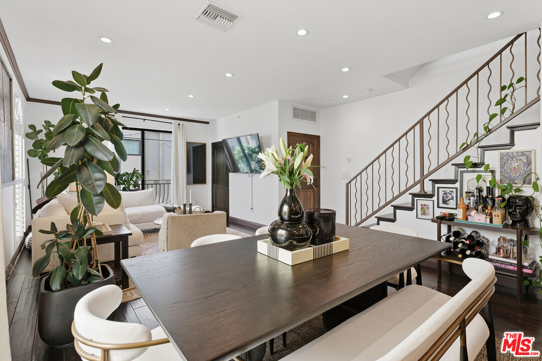 500 N Orlando Ave Unit: 104