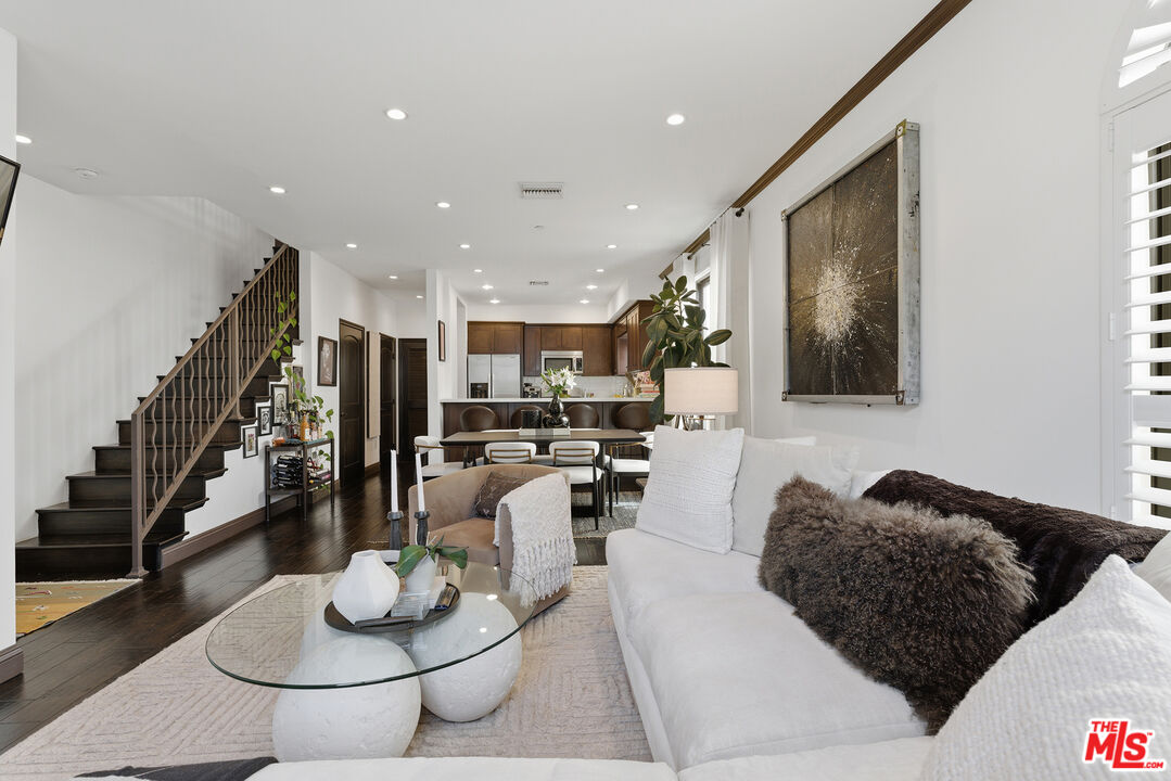 500 N Orlando Ave Unit: 104