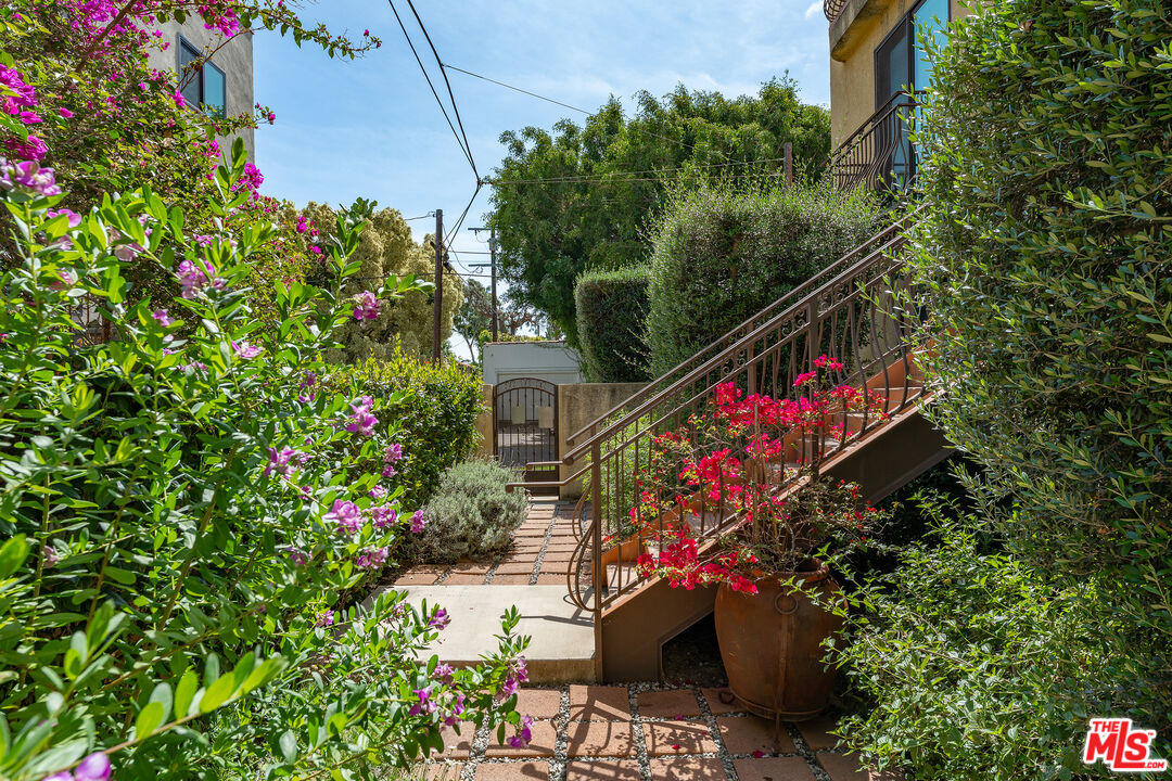 500 N Orlando Ave Unit: 104