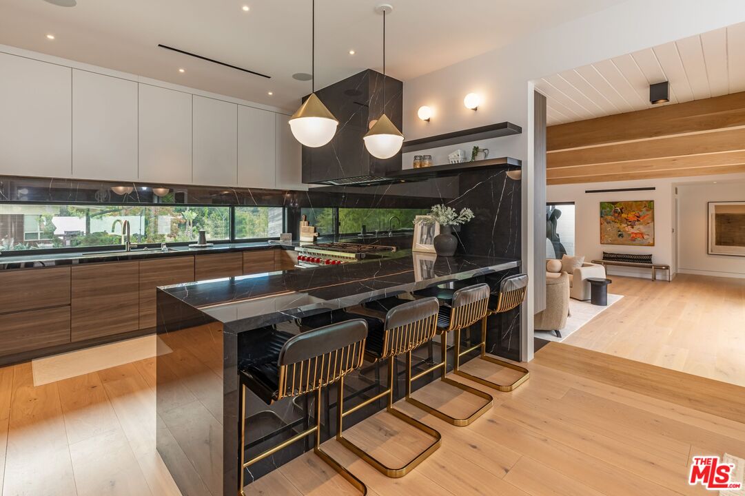 9455 Eden Dr