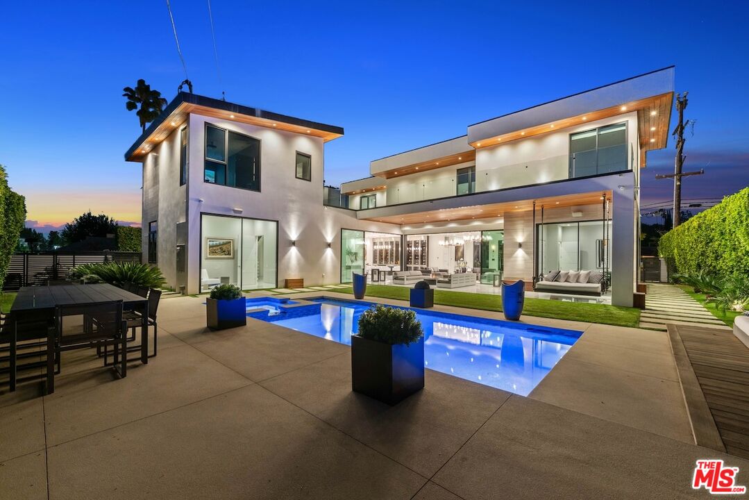 4049 Coldwater Canyon Ave