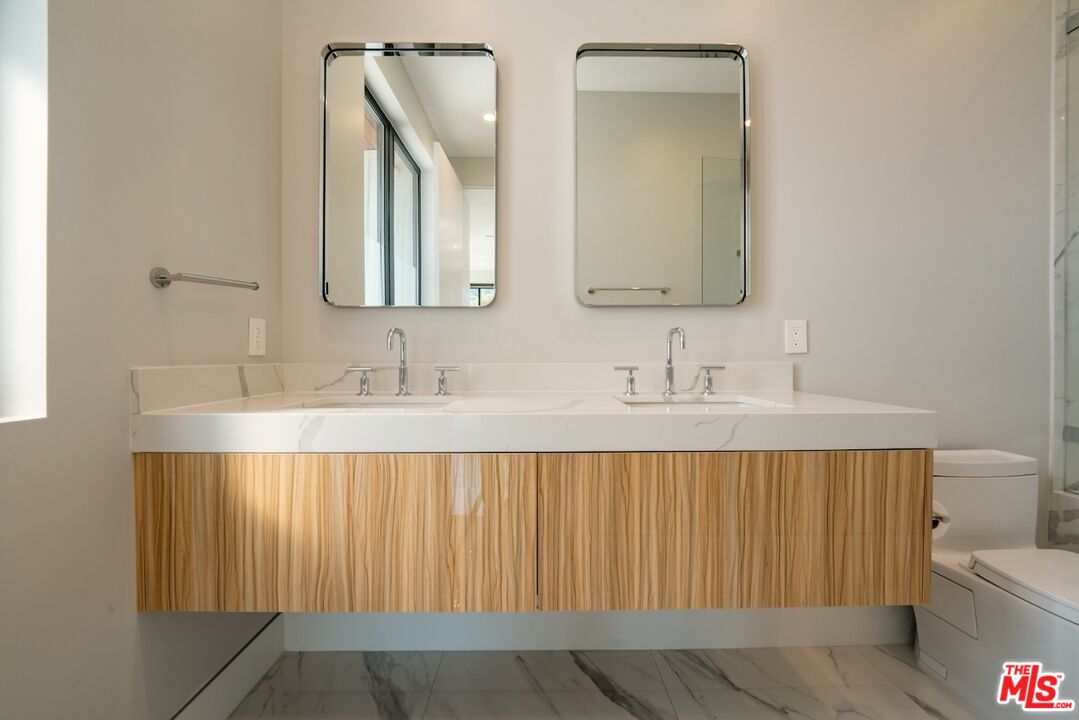 4049 Coldwater Canyon Ave