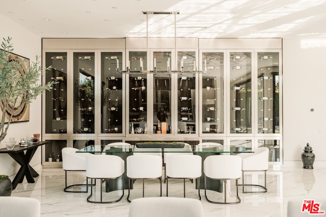 4049 Coldwater Canyon Ave