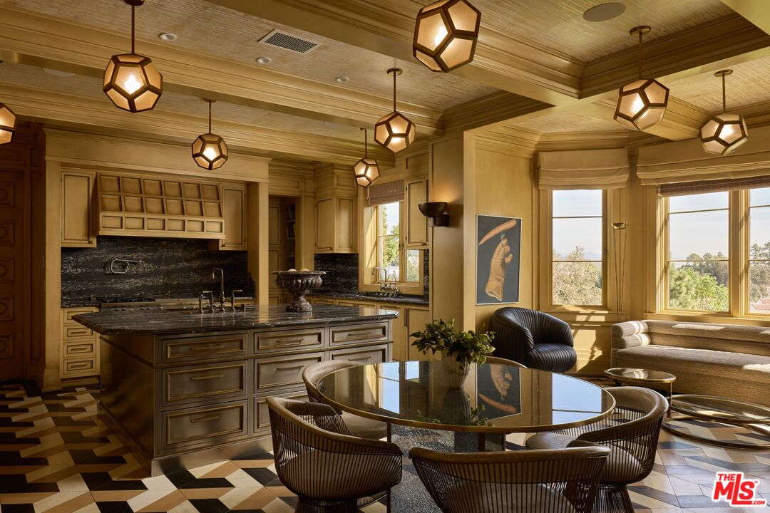 10790 Bellagio Rd