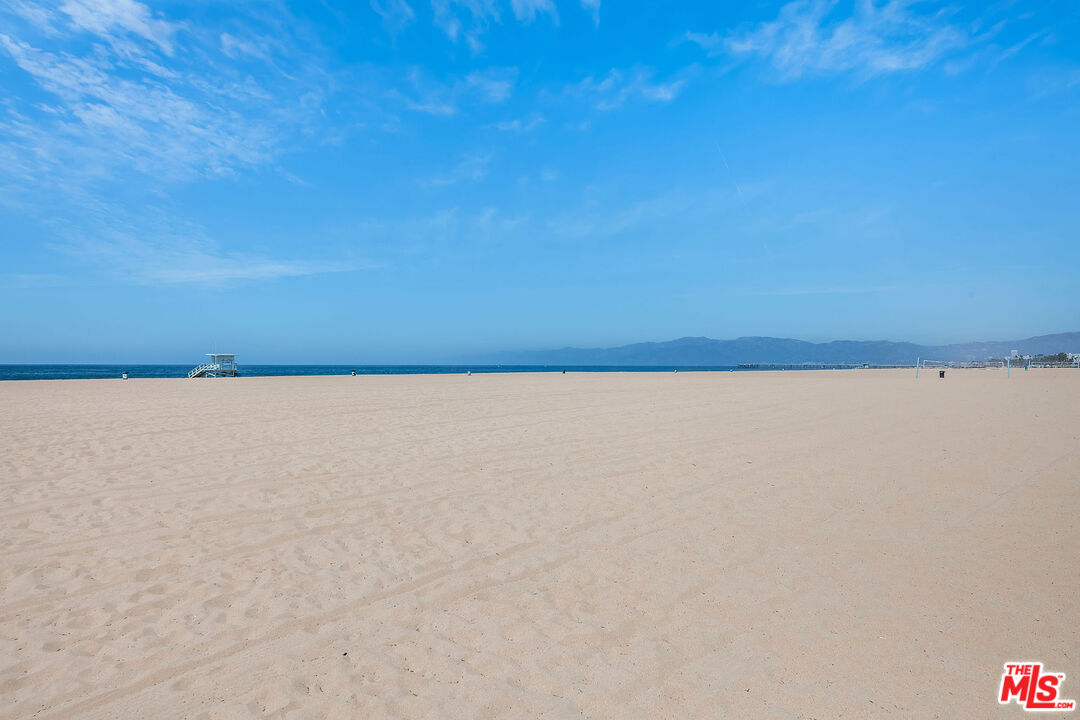 16 Quarterdeck St Unit: 102