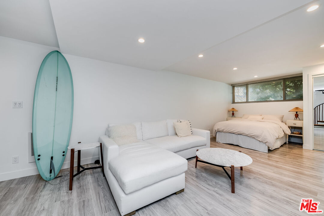 16 Quarterdeck St Unit: 102