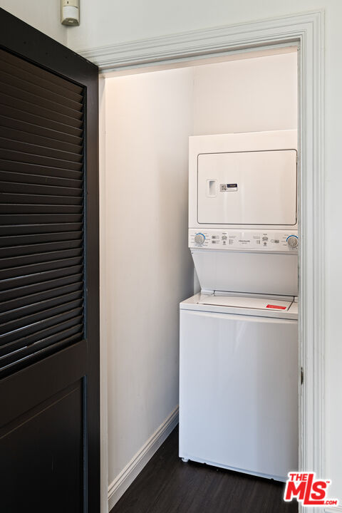 1954 Hillcrest Rd Unit: 8