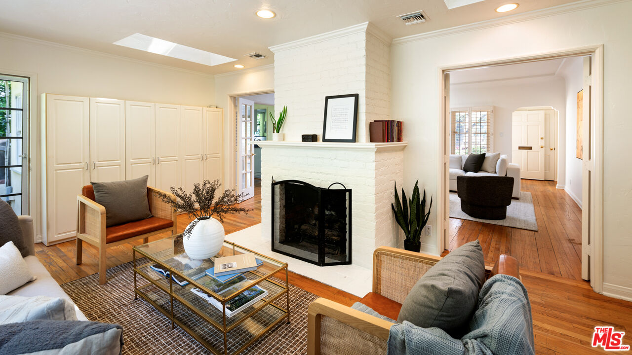 12166 Laurel Terrace Dr