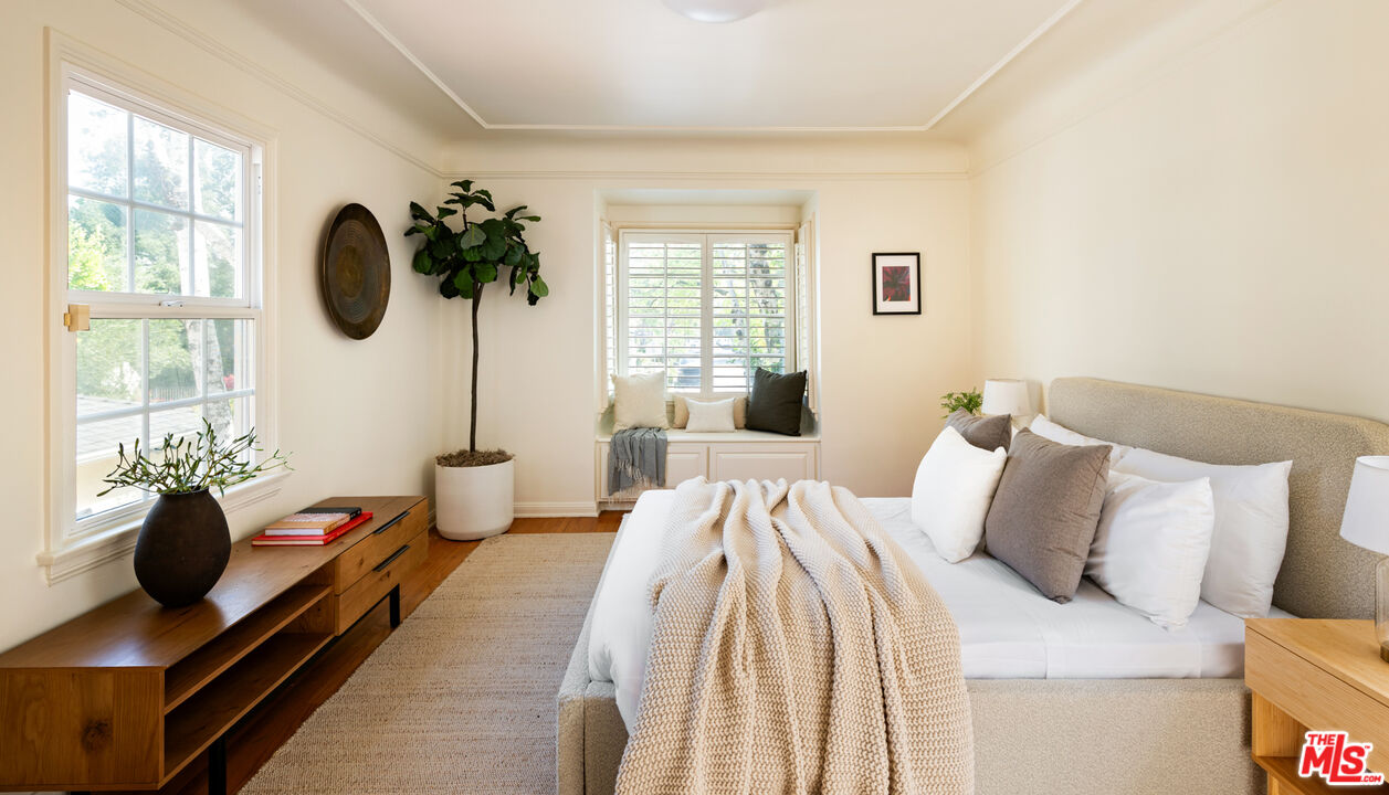 12166 Laurel Terrace Dr