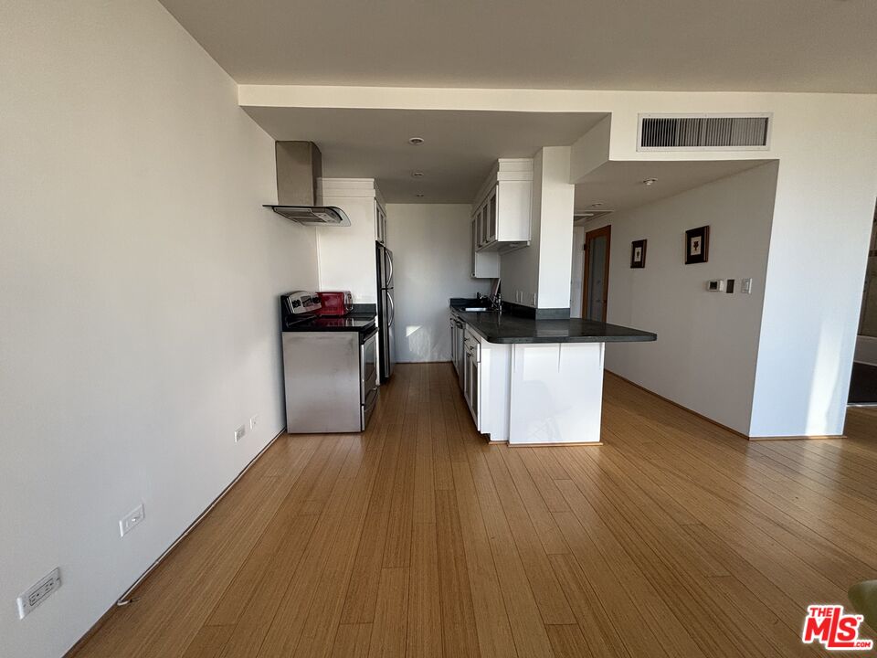 10501 Wilshire Blvd Unit: 2307