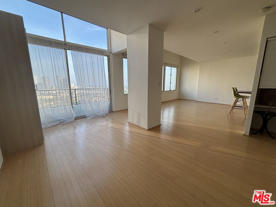 10501 Wilshire Blvd Unit: 2307