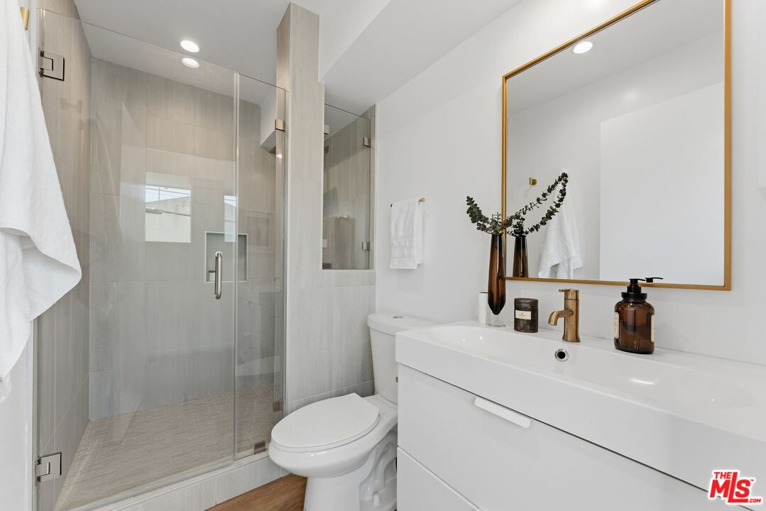 1244 14th St Unit: E