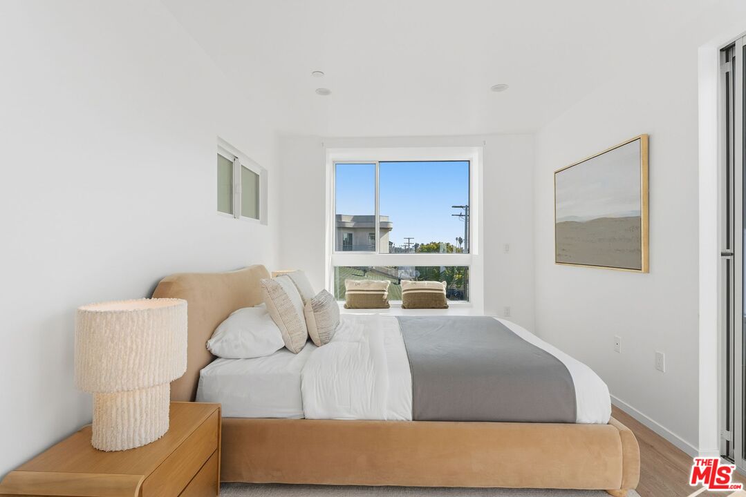 1244 14th St Unit: E