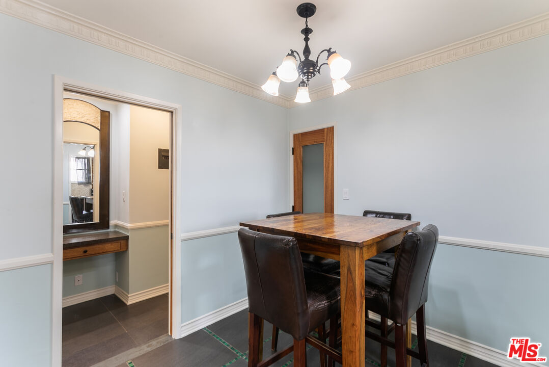 921 N Spaulding Ave Unit: 1