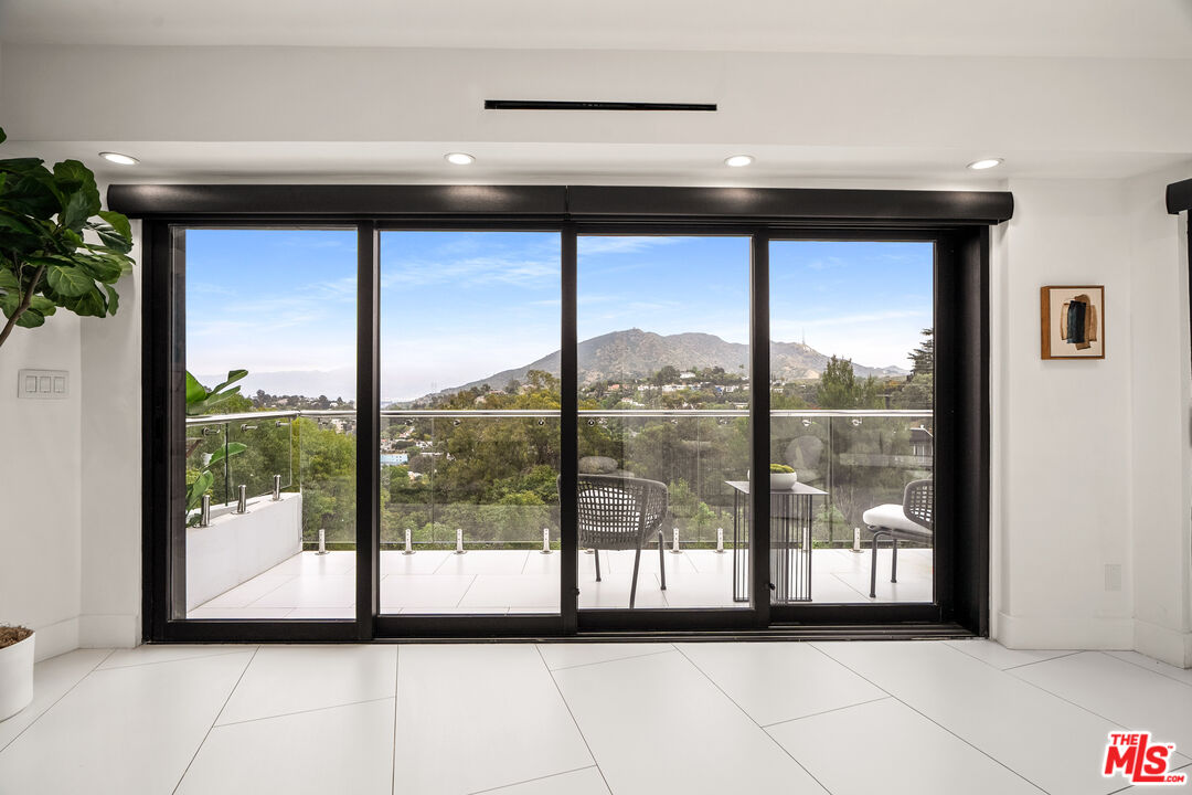 7141 Woodrow Wilson Dr