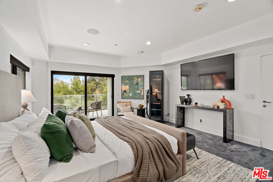 7141 Woodrow Wilson Dr