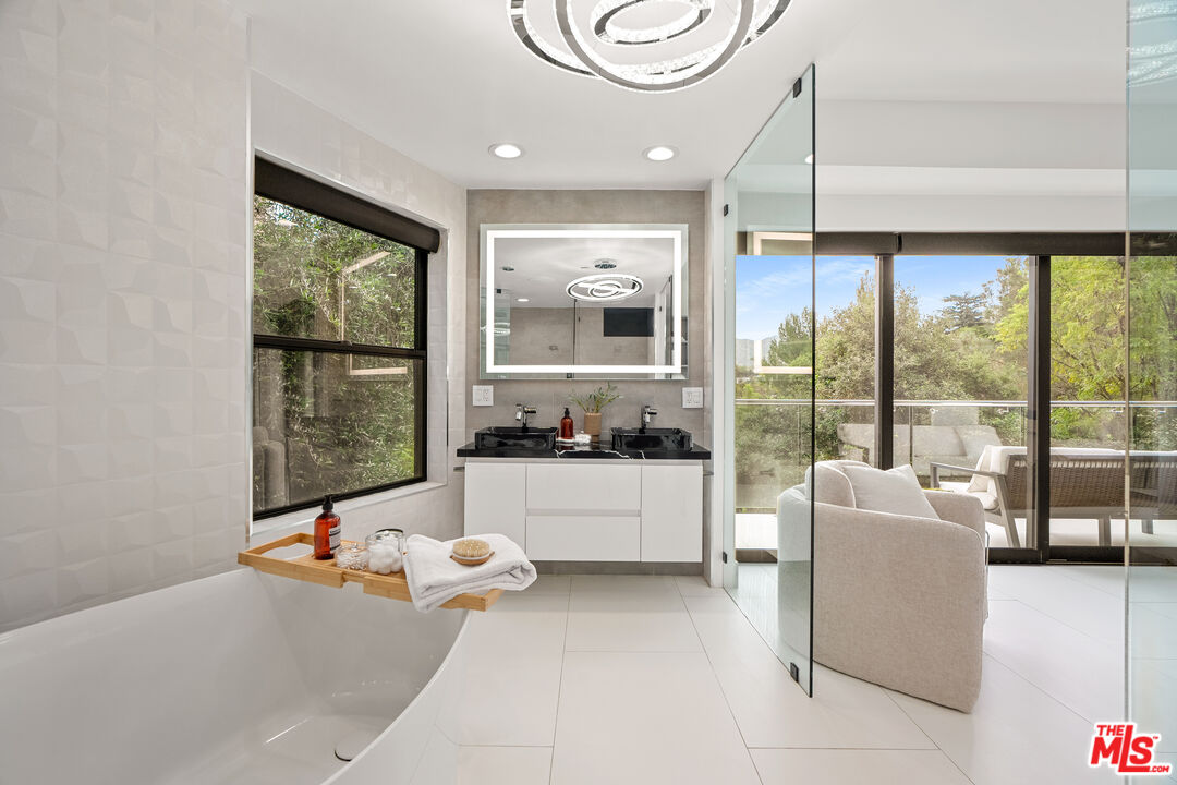 7141 Woodrow Wilson Dr