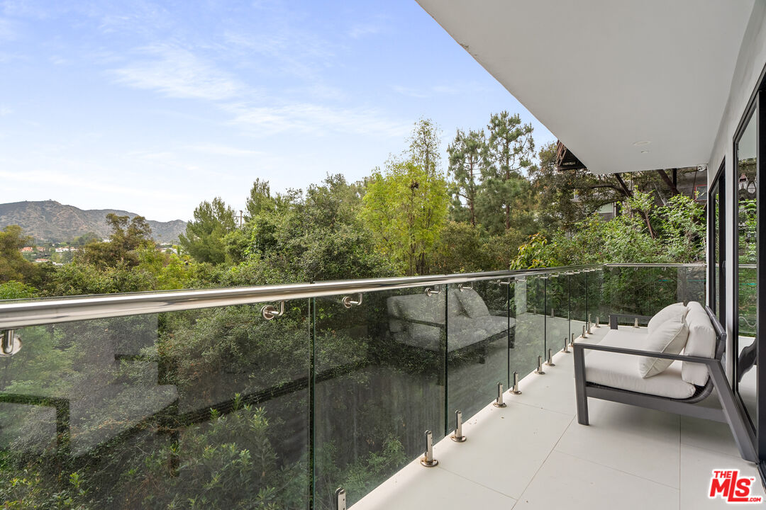 7141 Woodrow Wilson Dr