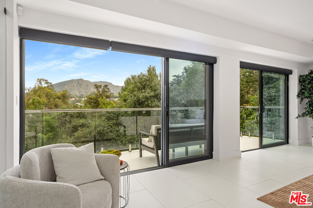 7141 Woodrow Wilson Dr