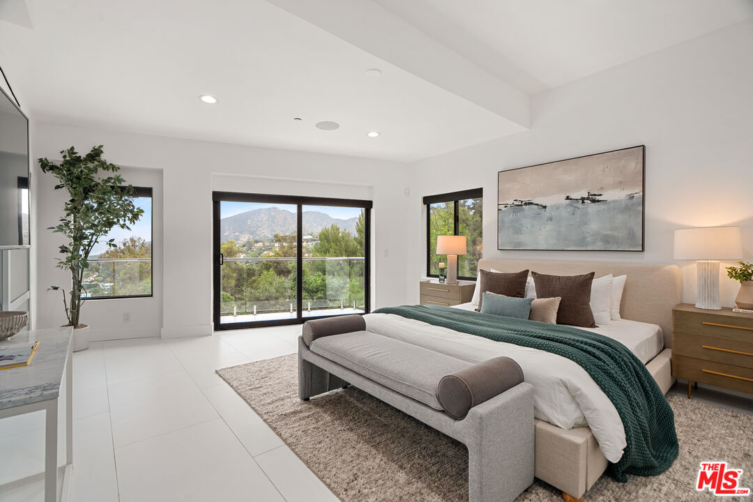 7141 Woodrow Wilson Dr