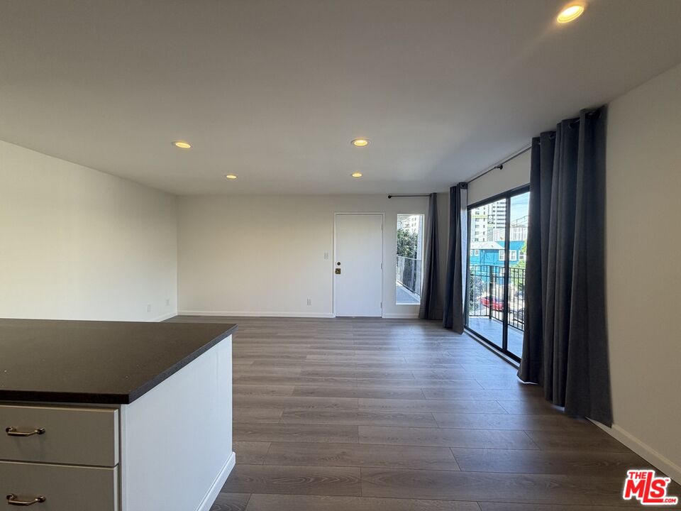 1531 N Detroit St Unit: 214